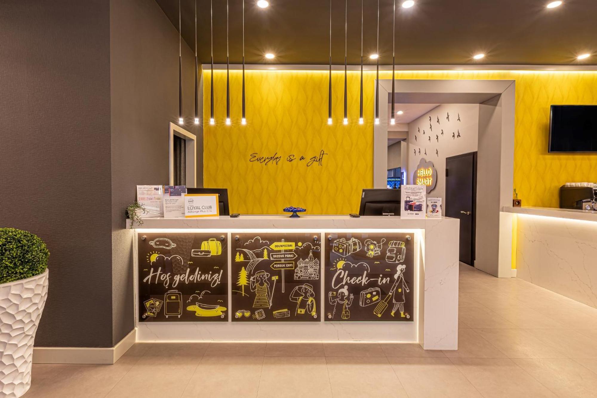 Smart By Dedeman Eskişehir Buitenkant foto